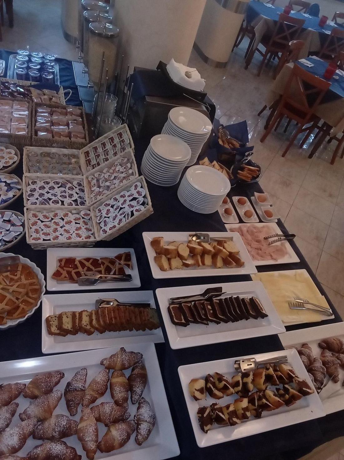 Hotel Ambasciata تْشيزيناتيكو المظهر الخارجي الصورة