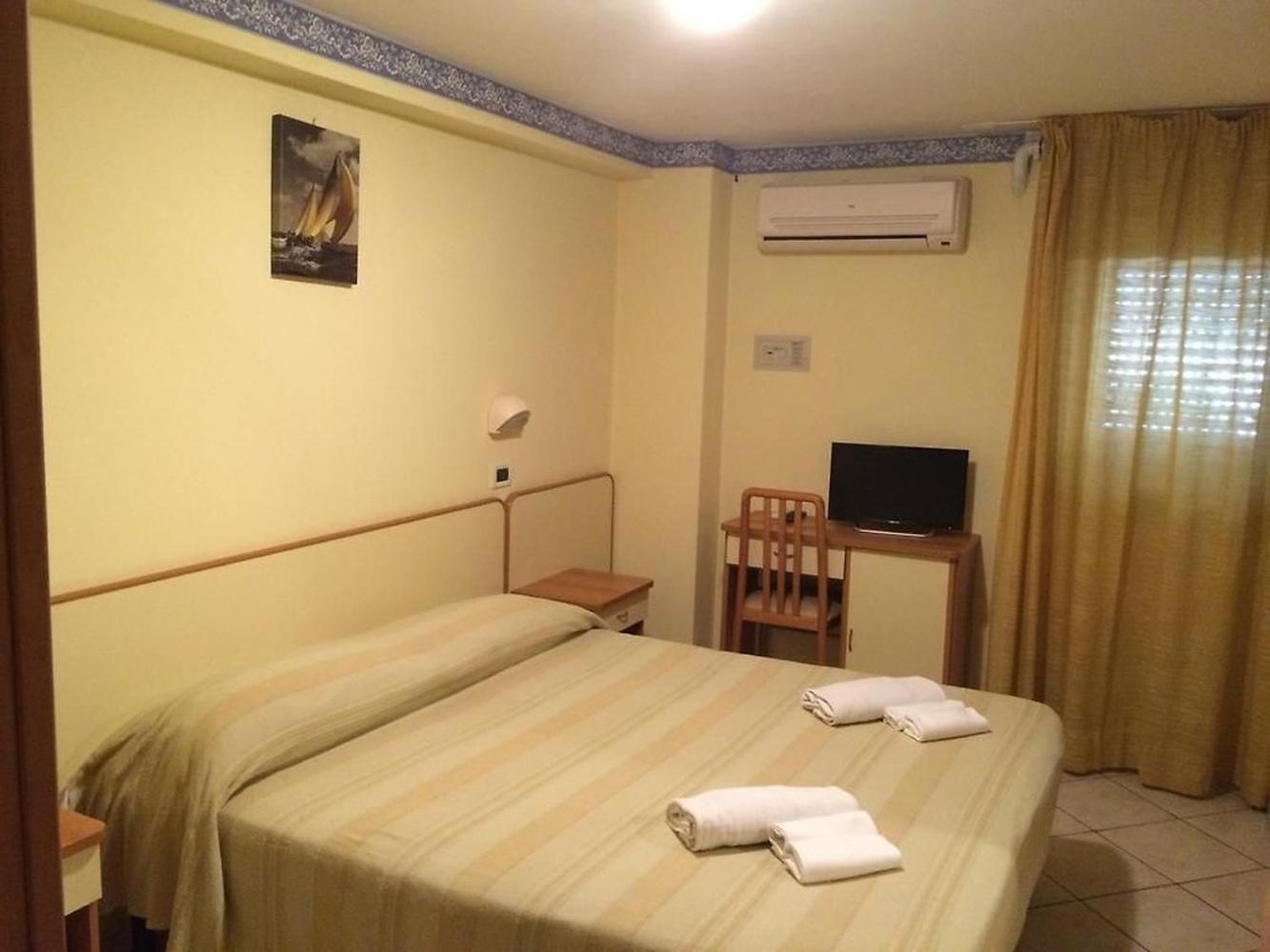 Hotel Ambasciata تْشيزيناتيكو المظهر الخارجي الصورة
