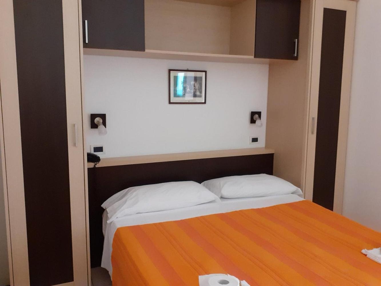 Hotel Ambasciata تْشيزيناتيكو المظهر الخارجي الصورة