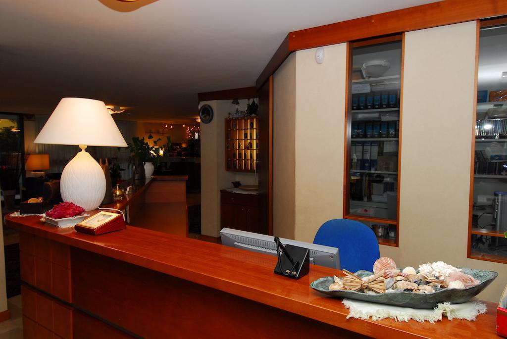 Hotel Ambasciata تْشيزيناتيكو المظهر الخارجي الصورة